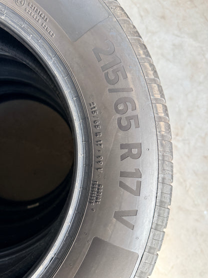 215/65/17 - Estive - Continental - DOT 2023 - Usato