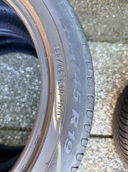 255/45/19-Estive - Pirelli - DOT 2019 - Usato
