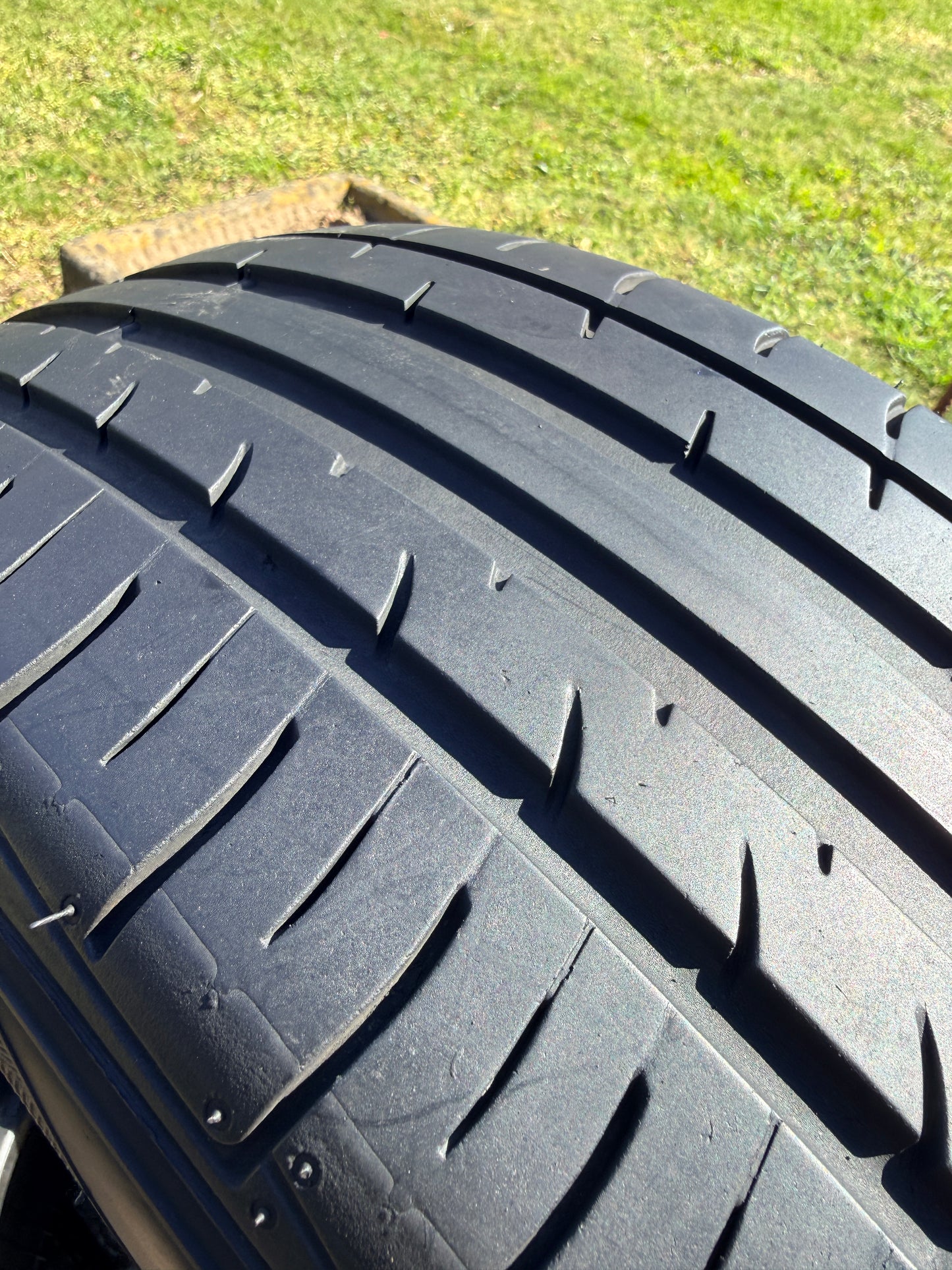 215/50/18 - Estive - Falken - DOT 2018 - Usato