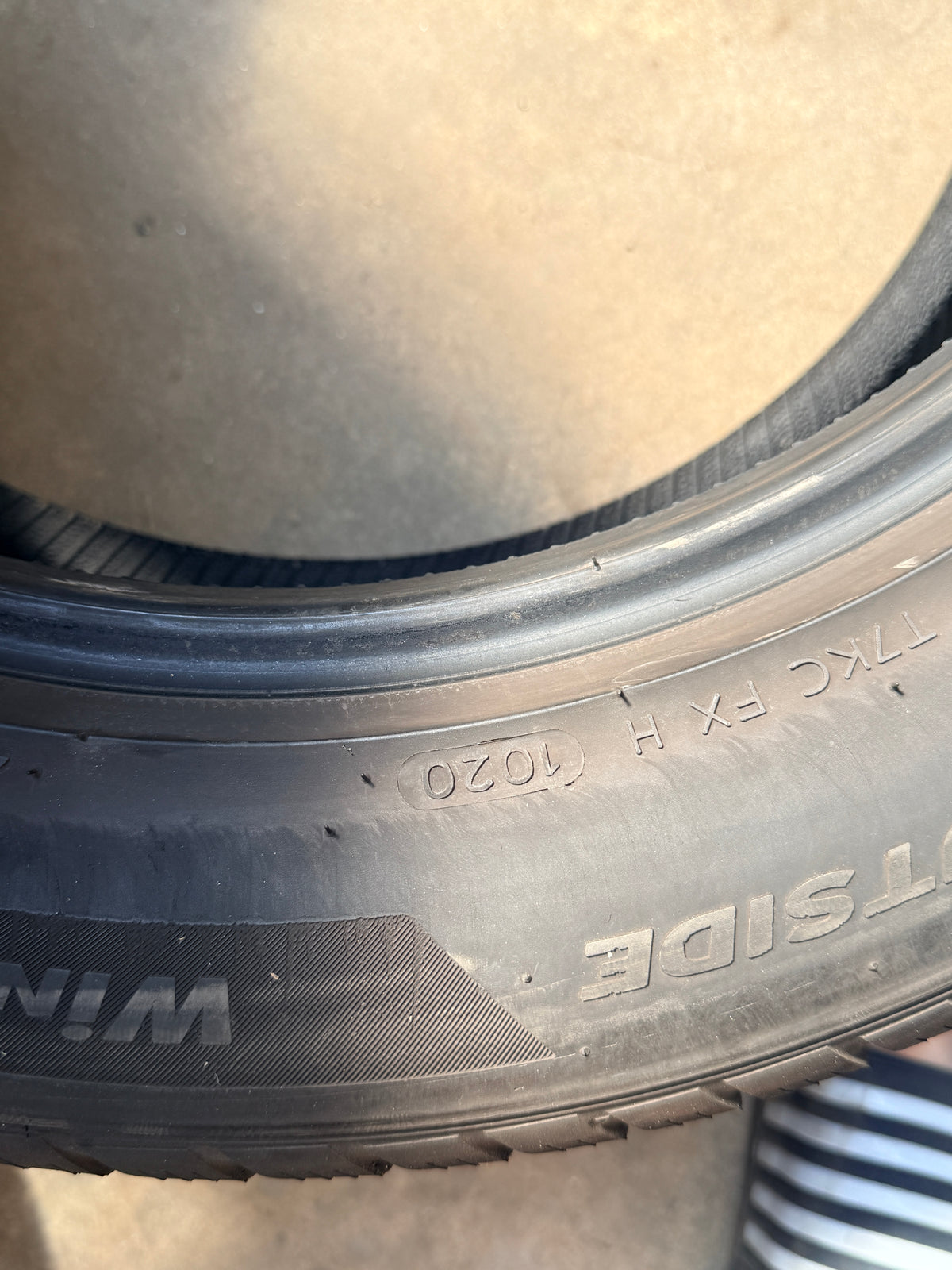225/55/17 - Invernali - Hankook - DOT 2024|2020 - Usato