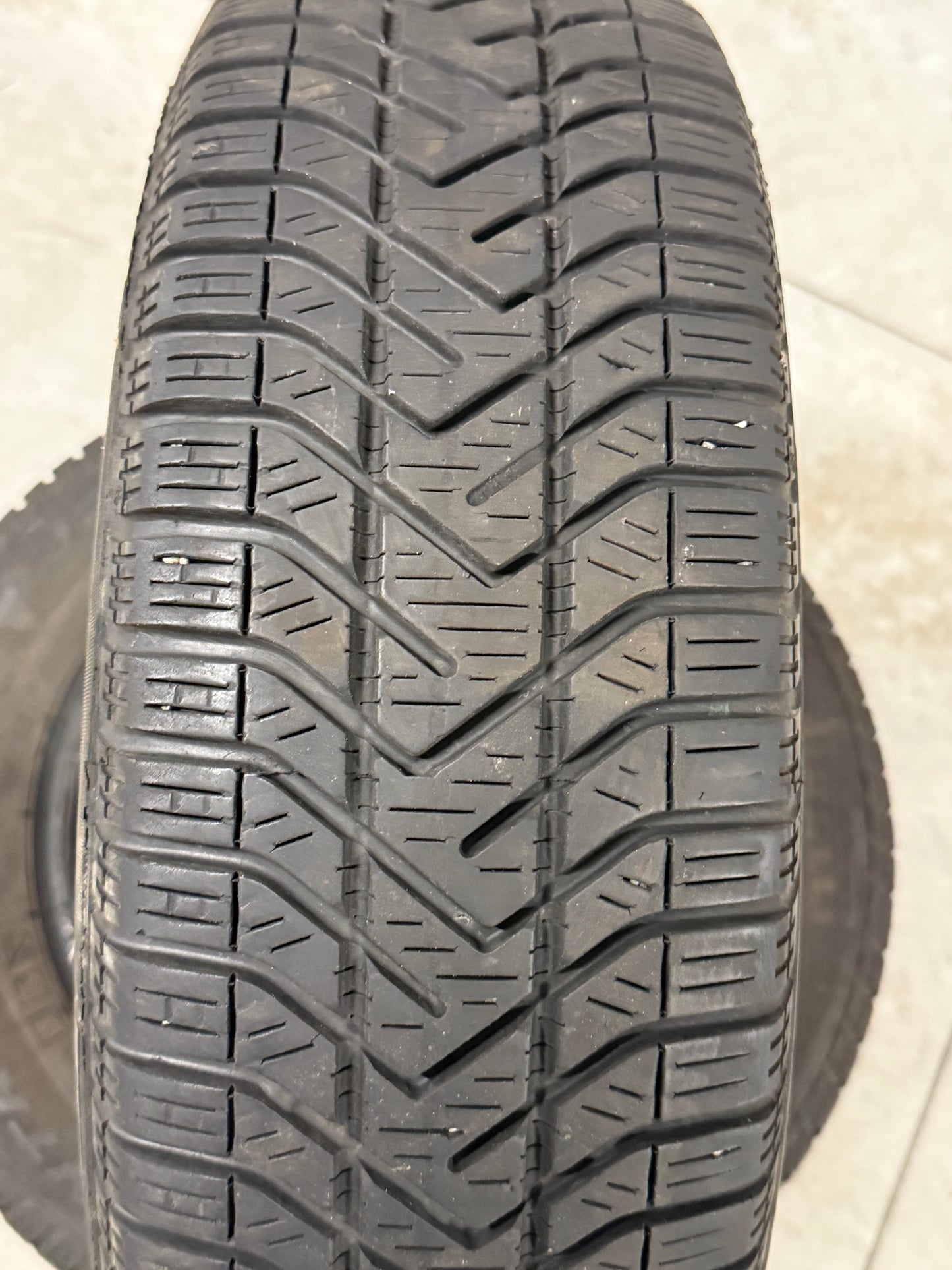 175/65/14- Invernali - Pirelli - DOT 2022 - Usato