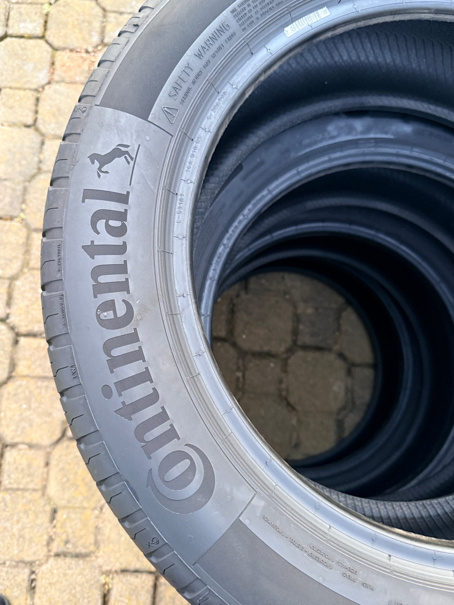 195/55/16 - Estive - Continental - DOT variabili - Usato