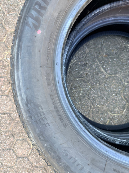 215/60/17 - Estive - Bridgestone - DOT 2022 - Usato