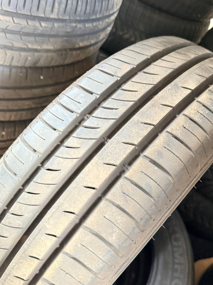 185/65/15 - Estive - Kumho - DOT 2022 - Demo nuove