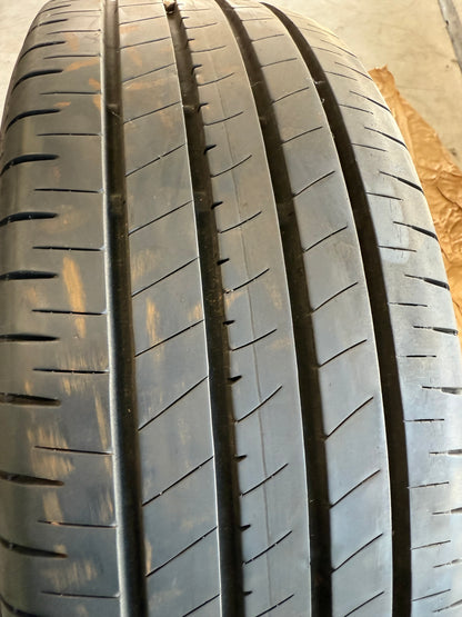 215/60/17 - Estive - Bridgestone - DOT 2019 - Usato