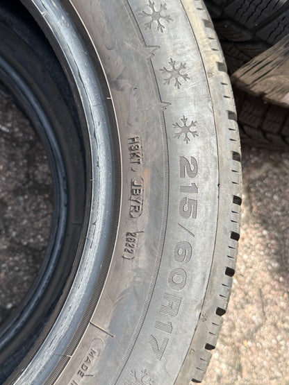 215/60/17 - Invernali - Dunlop - DOT 2022 - Usato