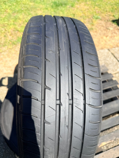 205/60/16 - Estive - Falken - DOT 2018 - Usato