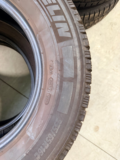 235/65/16C - Invernali - Michelin - DOT 2021 - Usato