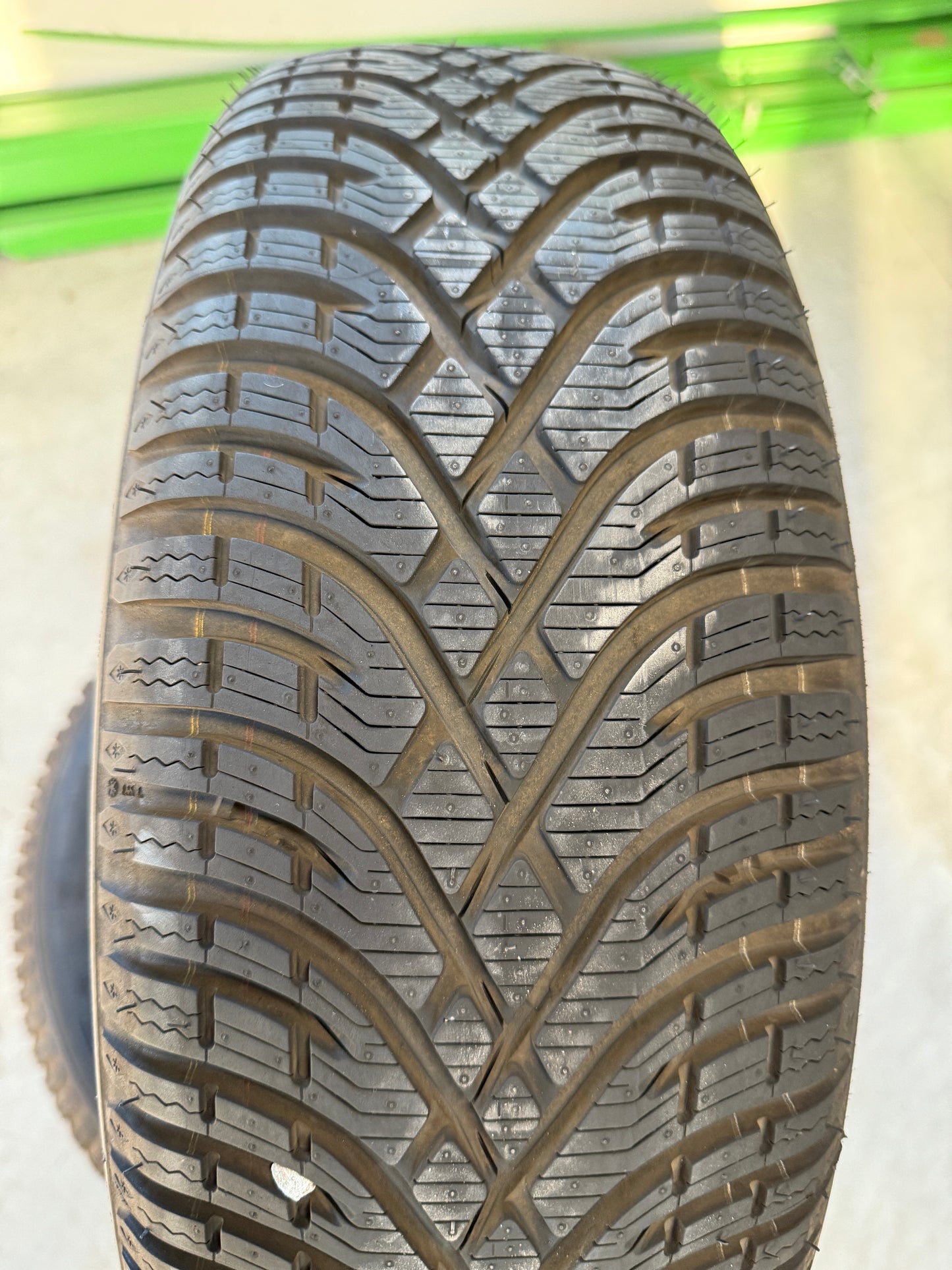 185/65/15 - Invernali - Kleber - DOT 2021 - Usato