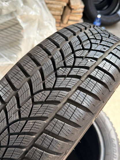 195/60/18-Invernali-Goodyear-DOT 2022-Usato
