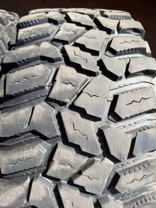 37x13.50R18 - Estive - Cooper - DOT 2017 - Usato