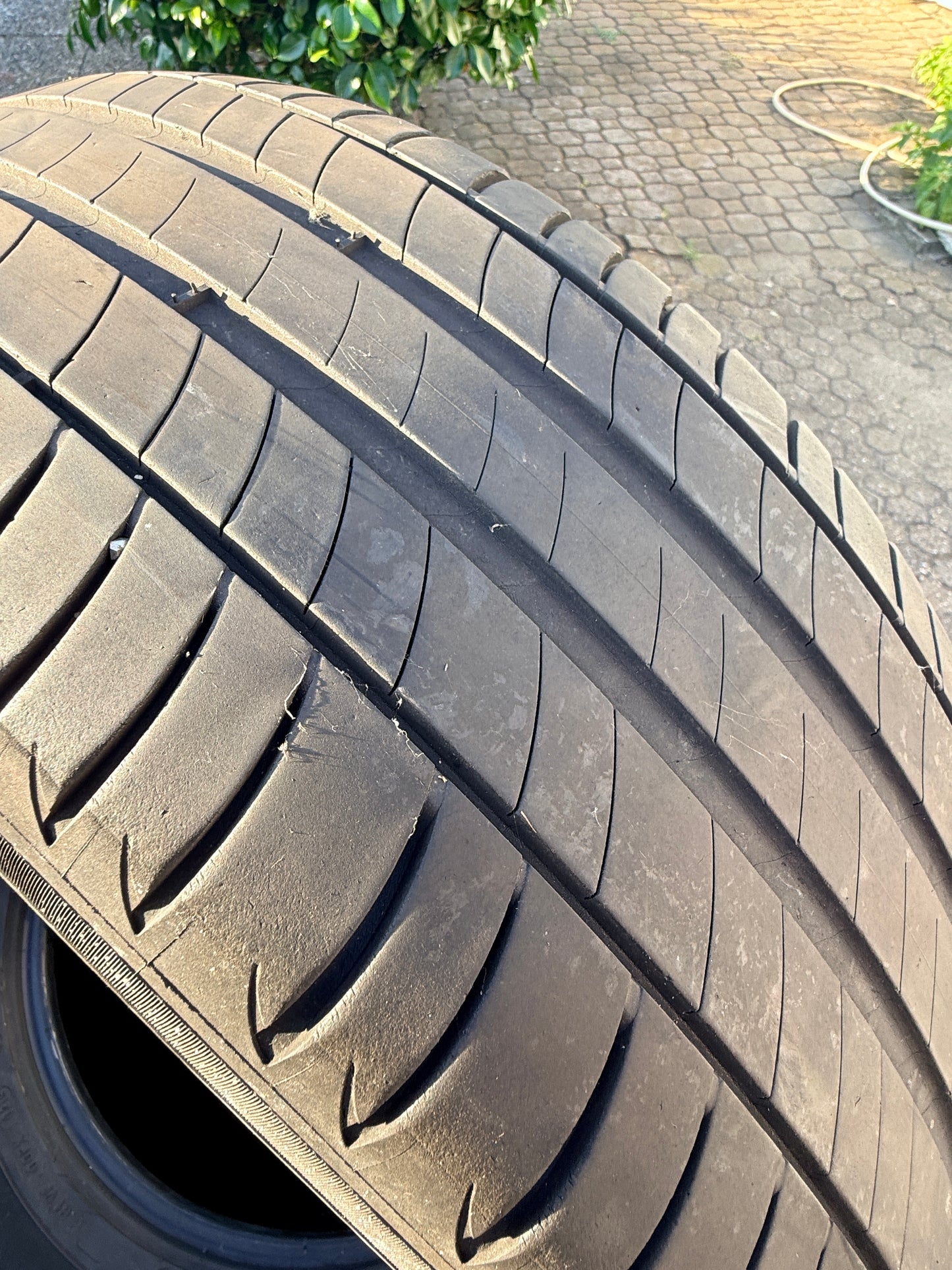 225/50/18 - Estive - Michelin - DOT 2019 - Usato