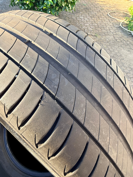 225/50/18 - Estive - Michelin - DOT 2019 - Usato