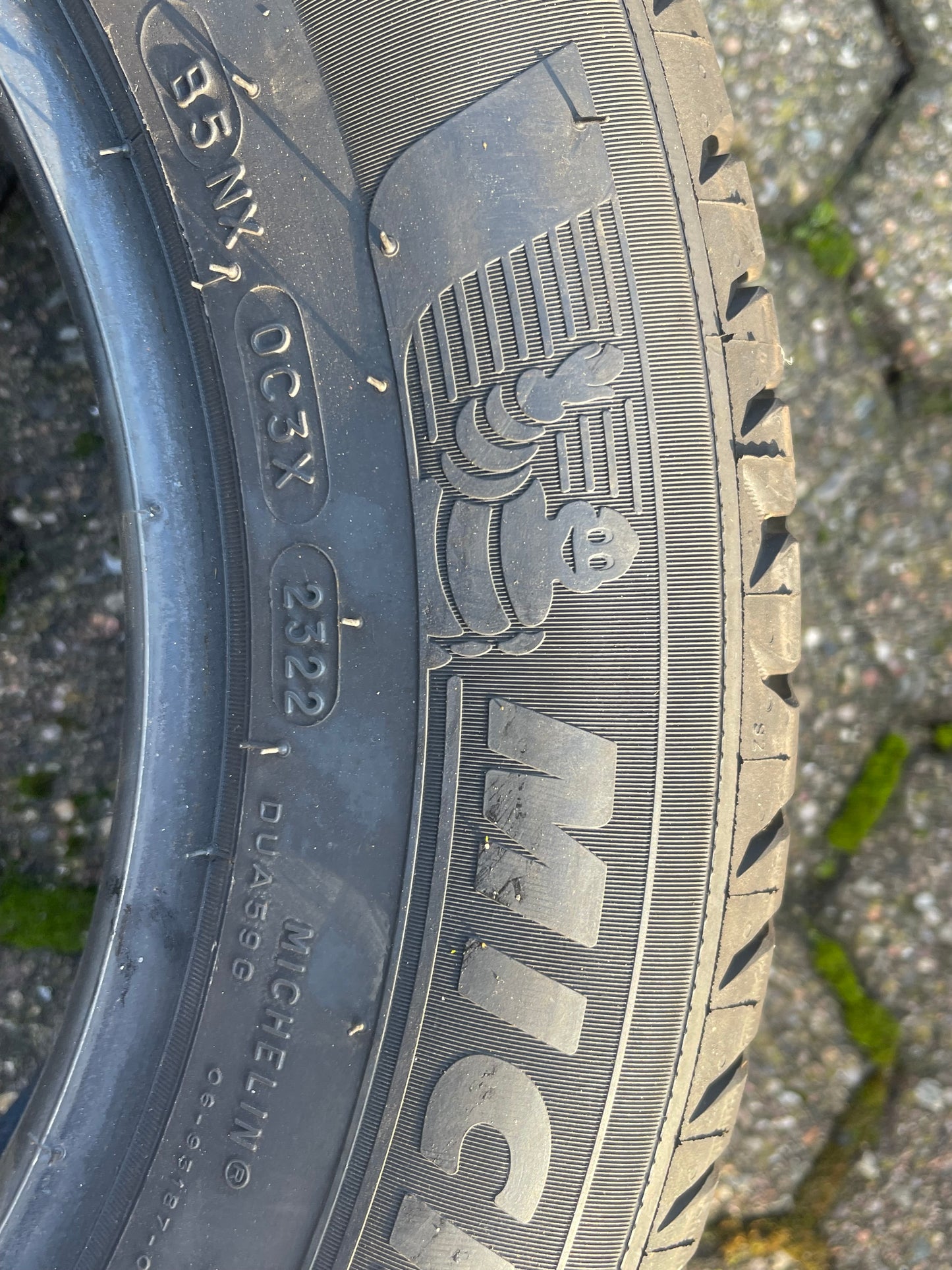 185/65/15 - Estive - Michelin - DOT 2022-2024 - Usato