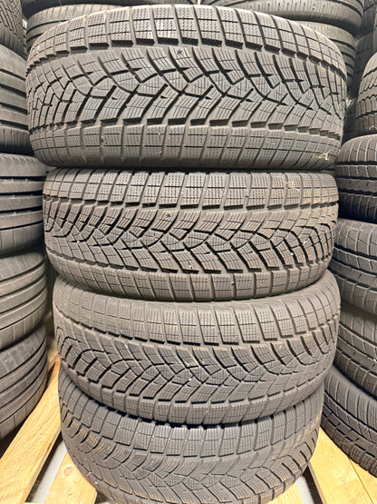 245/50/19 - Invernali - Goodyear - DOT 2023 - Usato