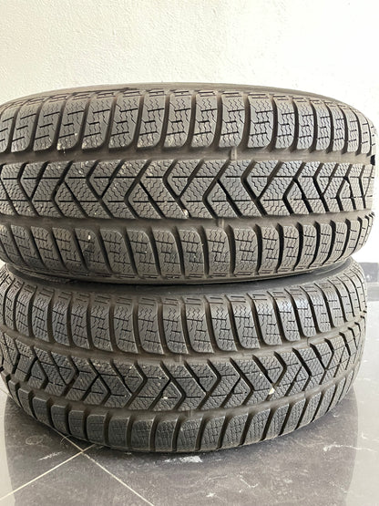 225/60/17 - Invernali - Pirelli - DOT 2017 - Usato