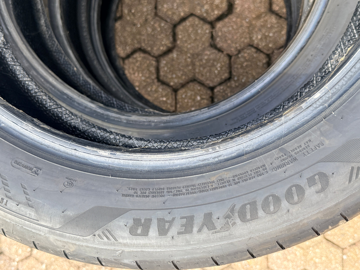 235/50/18 - Estive - Goodyear - DOT 2024 - Nuovo - Demo