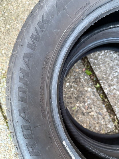 205/60/16 - Estive - Firestone - DOT 2023- Usato