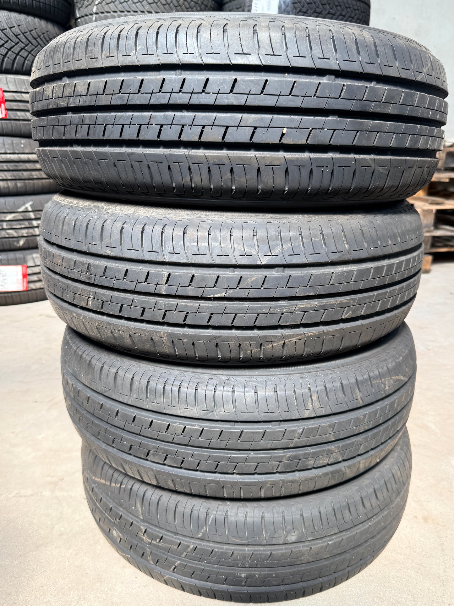 185/55/16 - Estive - Bridgestone - DOT 2022 - Demo