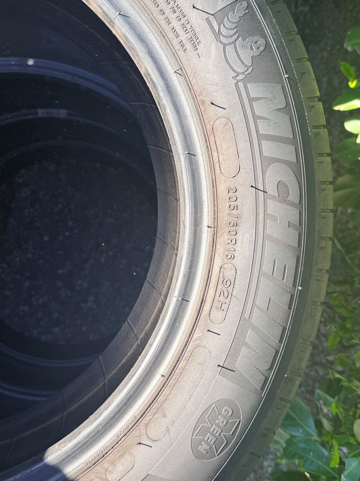 205/60/16 - Estive - Michelin - DOT 2019/2021 - Usato