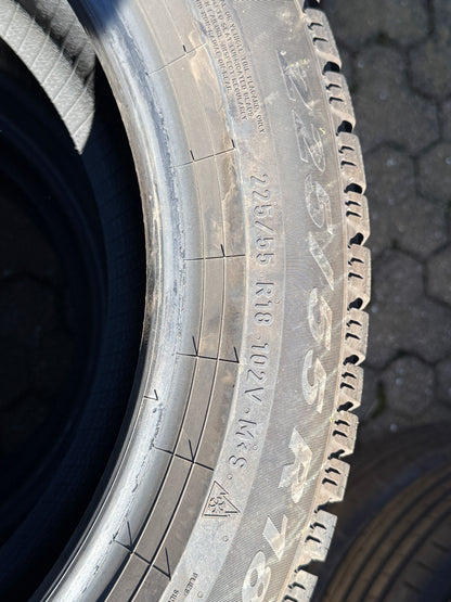 225/55/18 - Invernali - Pirelli - DOT 2023 - Usato