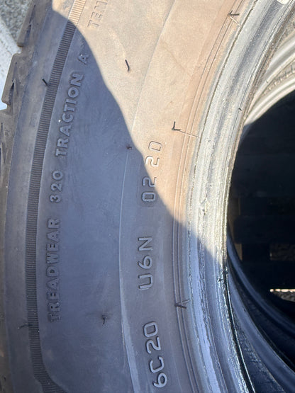 205/60/16 - Estive - Bridgestone - DOT 2020/2021 - Usato