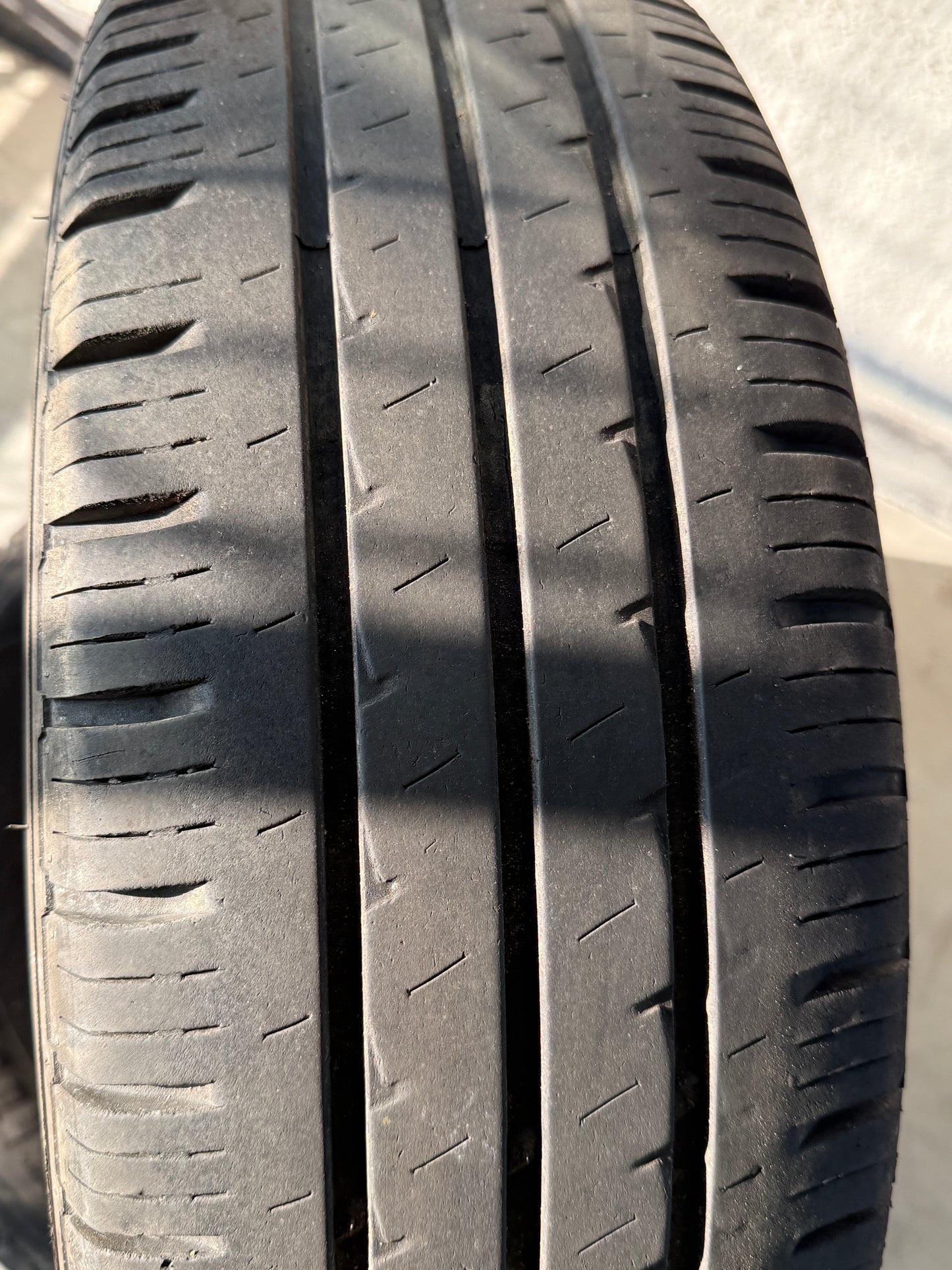 215/70/15C - Estive - Hankook - DOT 2024 - Usato