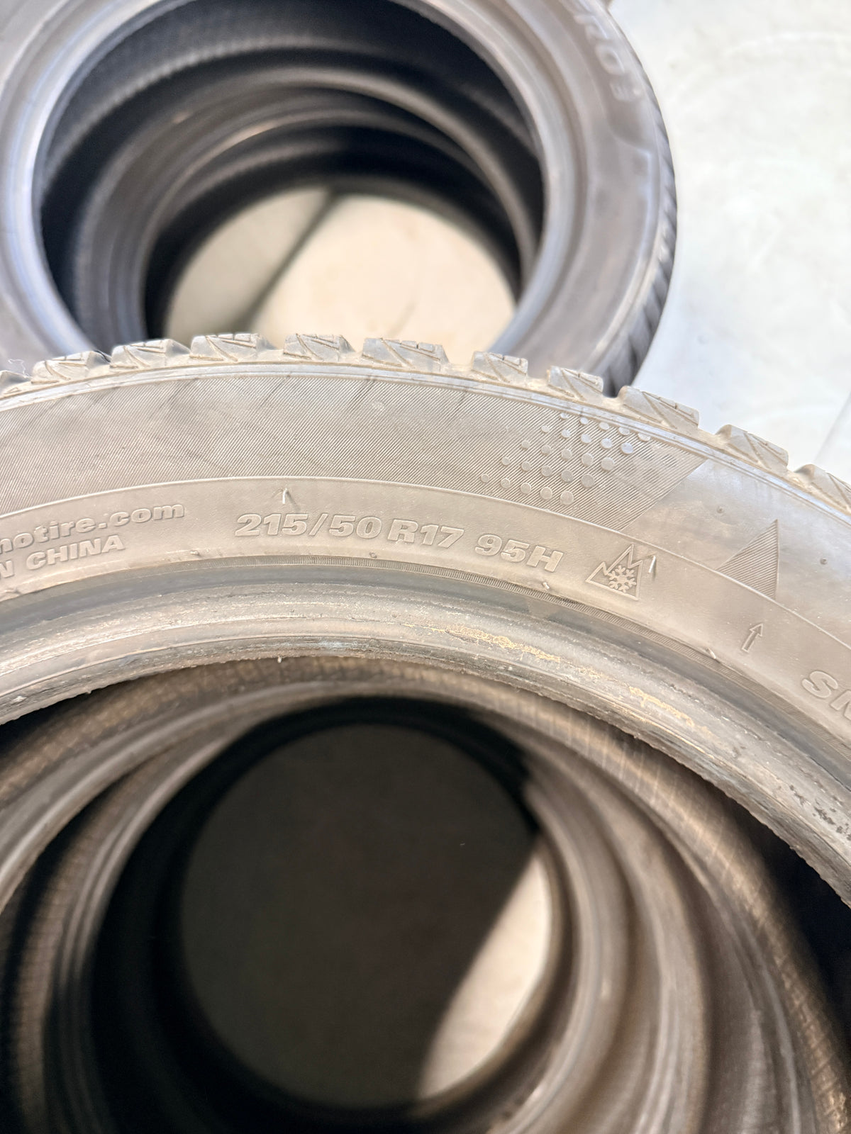 215/50/17 - Invernali - Kumho - DOT 2018 - Usato