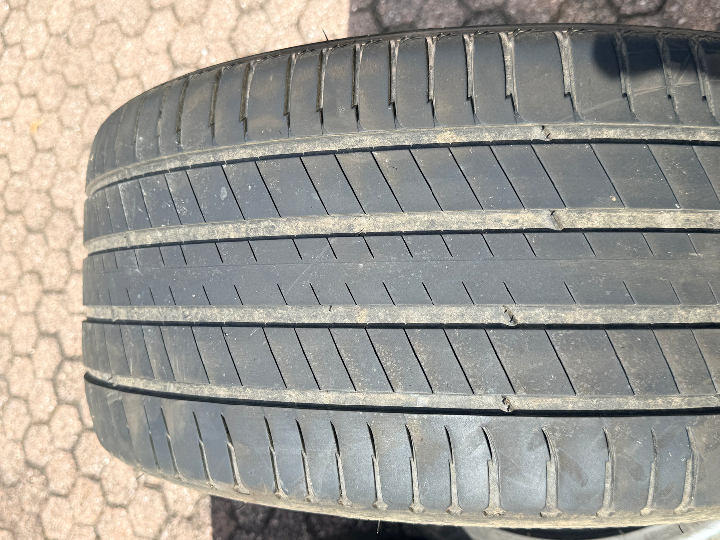 275/40/20-Estive-Michelin- DOT 2022- Usato