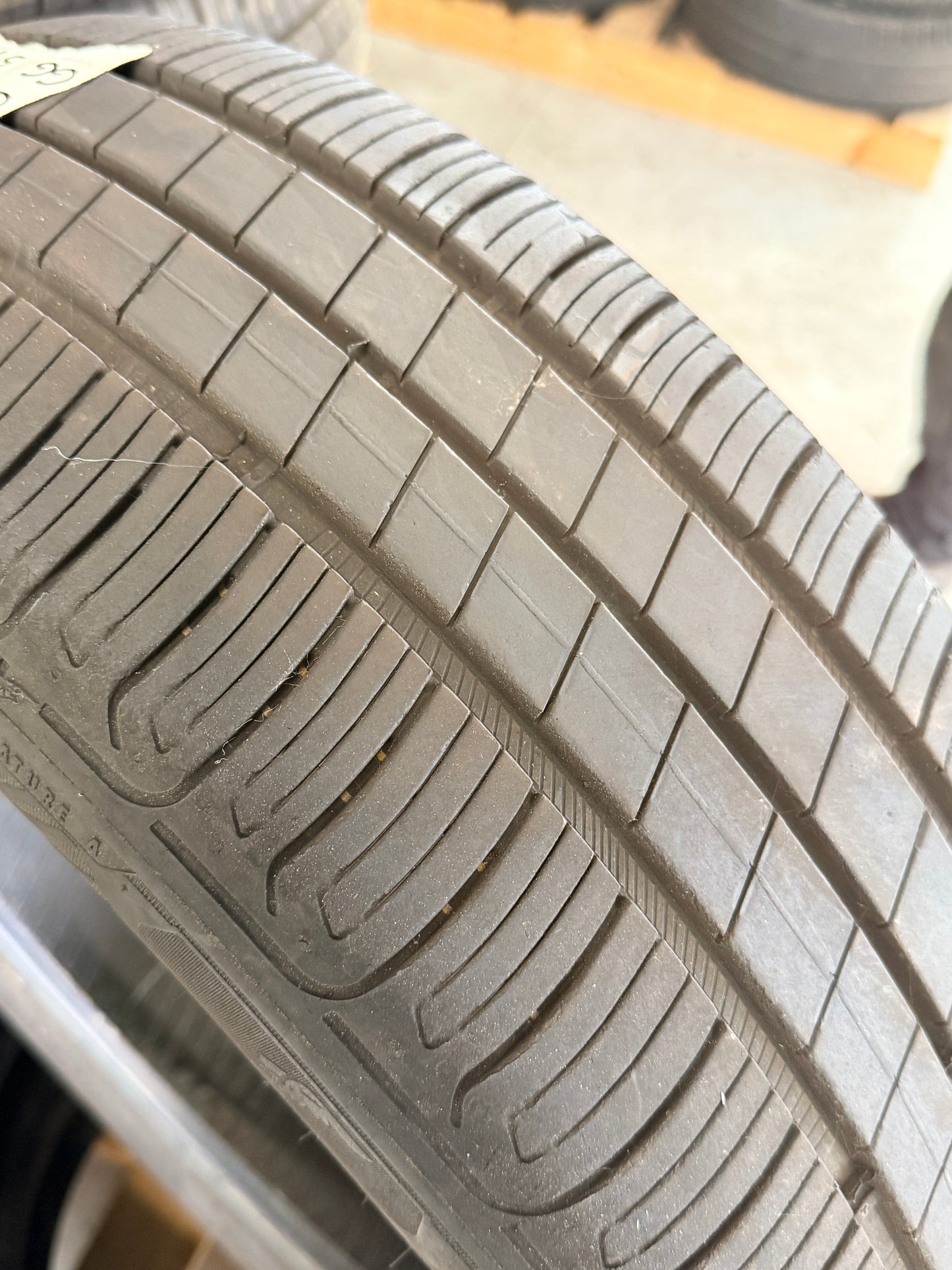 195/60/18 - Estive - Goodyear - DOT 2023 - Usato