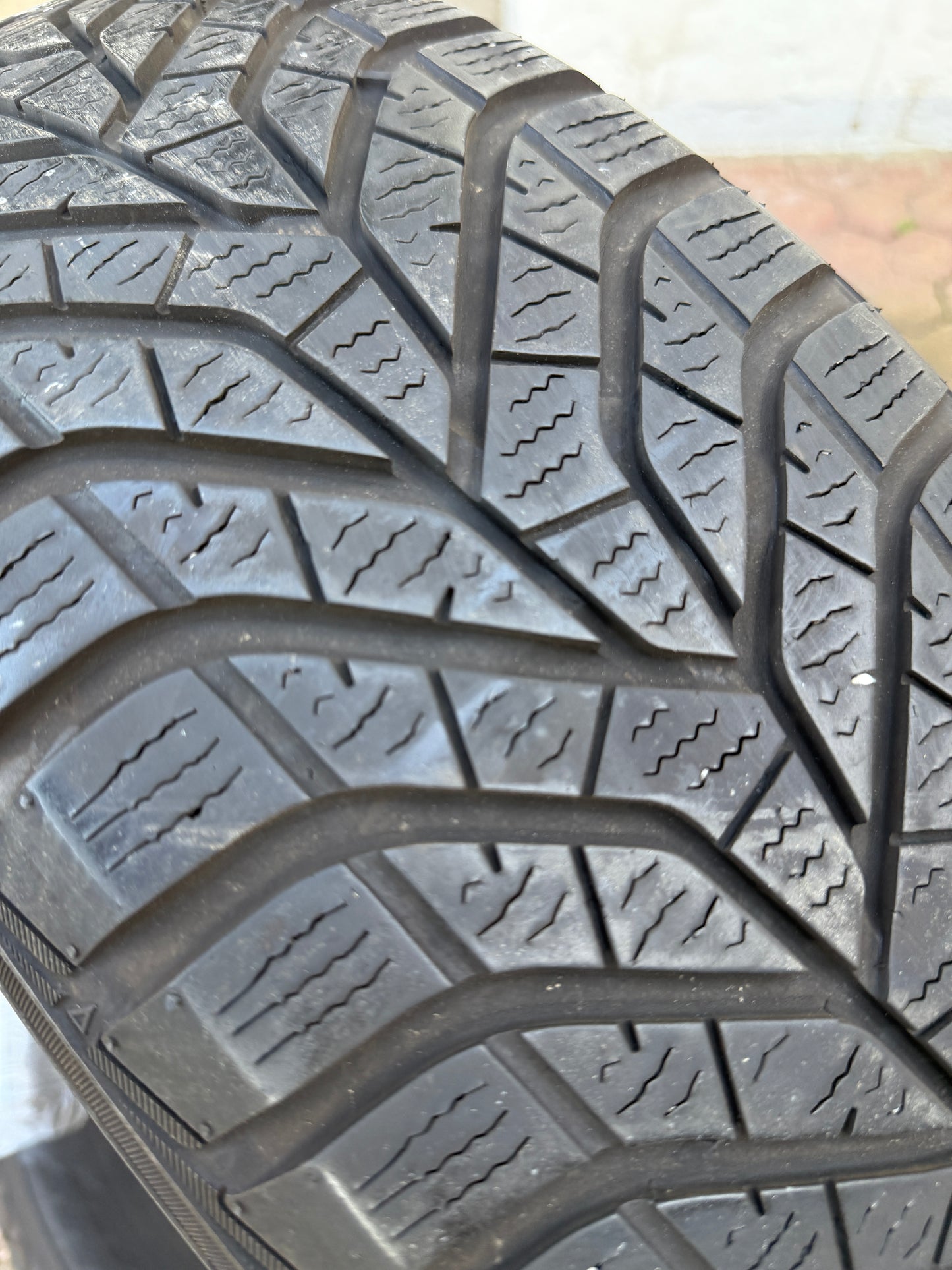 215/60/17 - Invernali - Yokohama - DOT 2020 - Usato