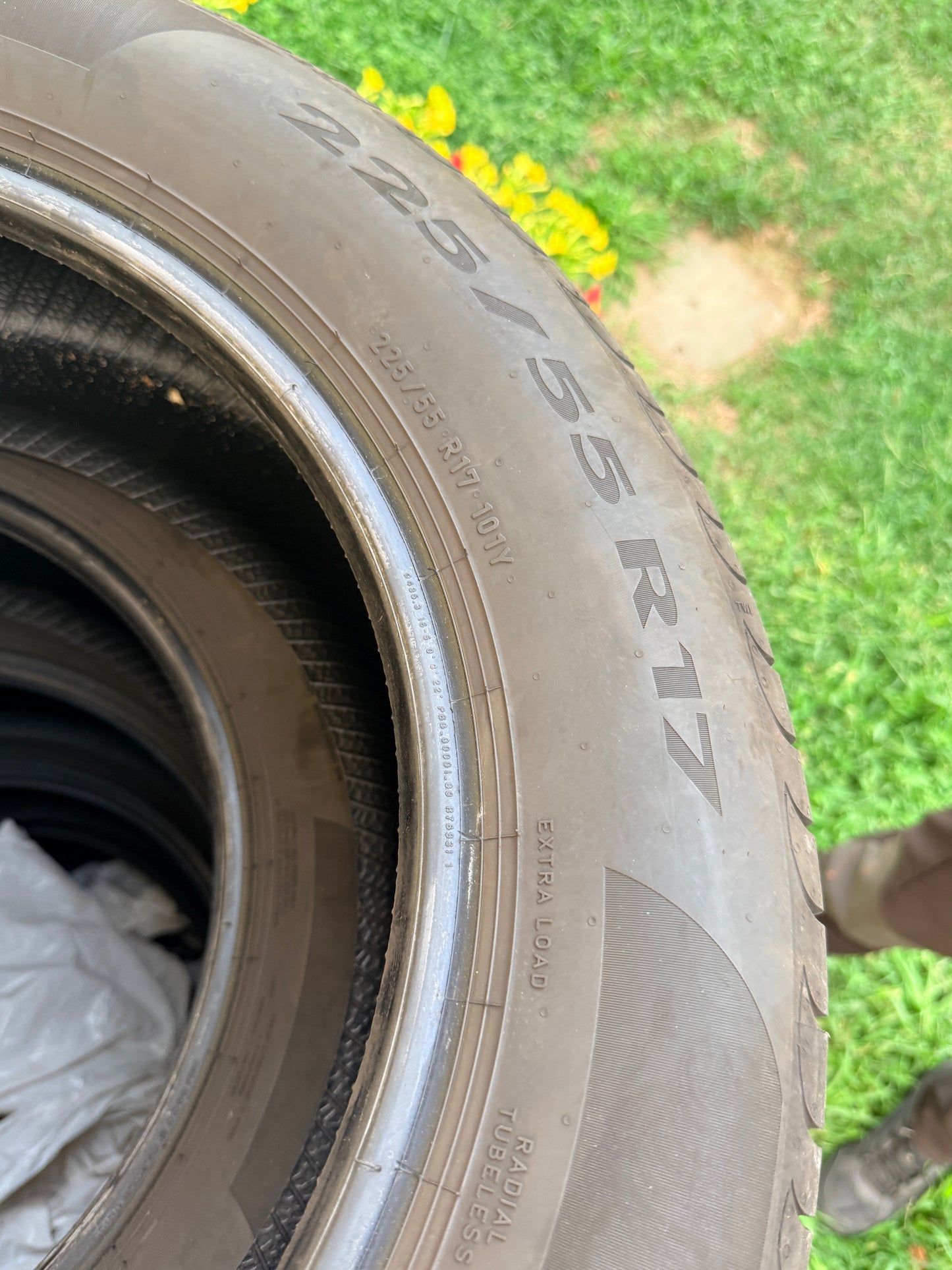 225/55/17 - estive - Pirelli - DOT 2023 - Usato