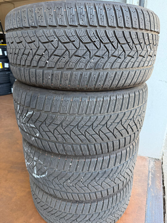 245/35/19 - Invernali - Dunlop - DOT 2021 - Usato