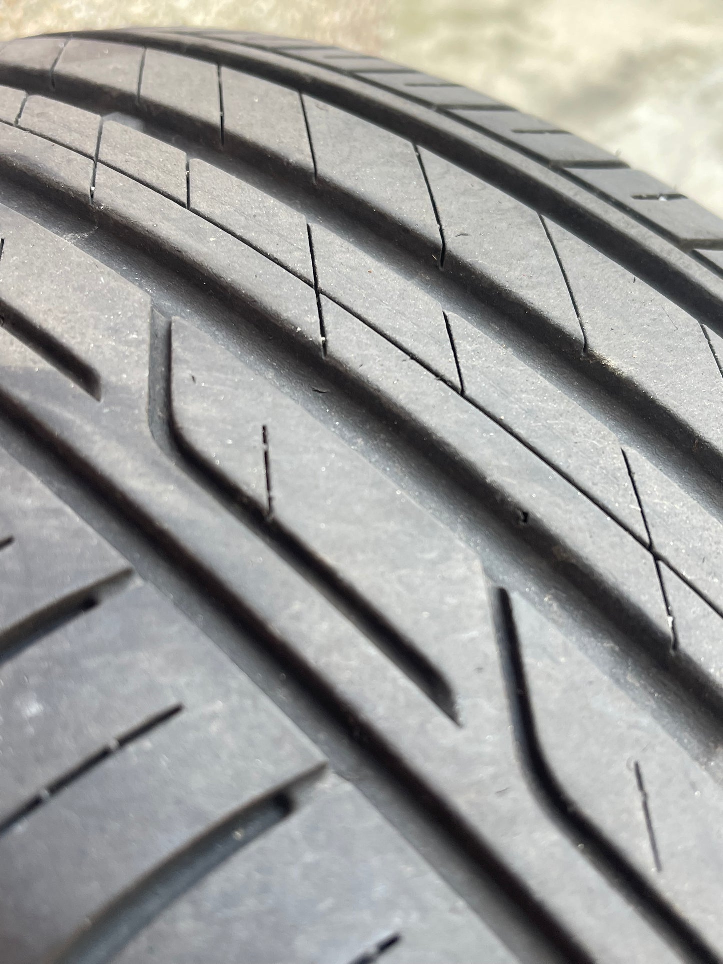 215/60/16 - estive - Bridgestone - DOT 2020 - Usato