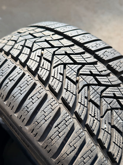 225/40/18 - invernali - Dunlop - DOT 2021 - Nuovi - Demo