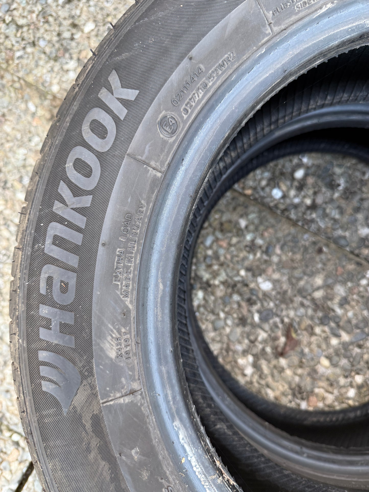 175/65/15 - Estive - Hankook - DOT 2020 - Usato
