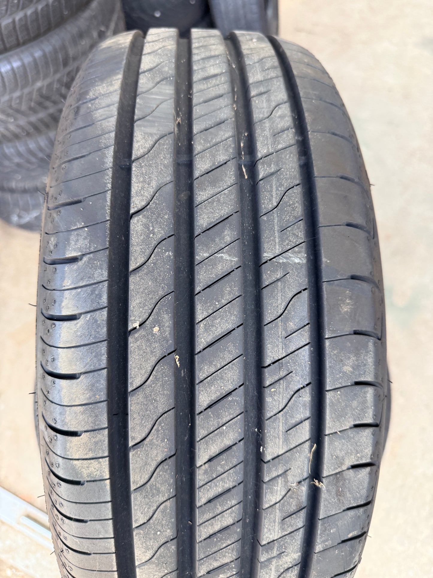 205/55/16 - Estive - Goodyear - DOT 2024 - Usato