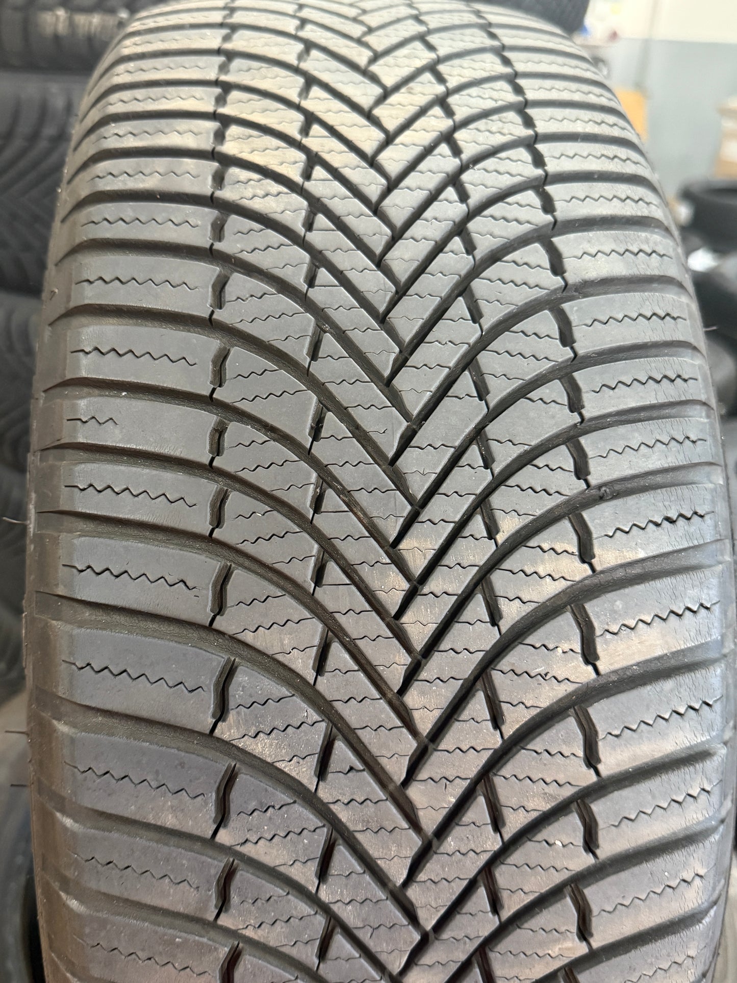 215/55/17 - 4 stagioni - Firestone - DOT 2022 - Usato