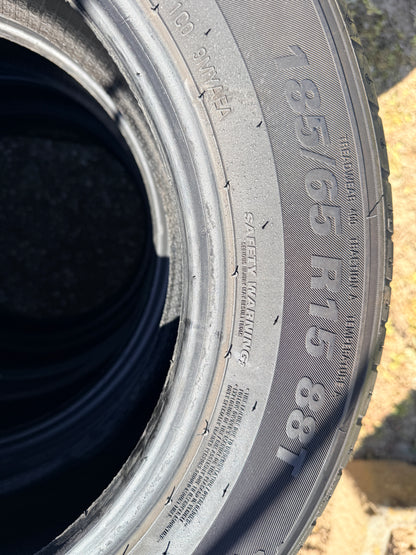 185/65/15 - Estive - Kumho - DOT 2020 - Usato