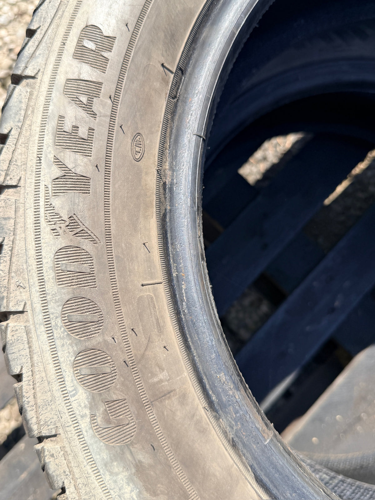 195/60/16C-Invernali-Goodyear-DOT 2021-Usato