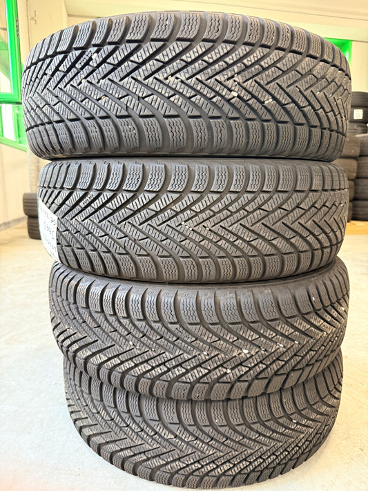 215/60/17 - Invernali - Pirelli - DOT 2021/2022 - Usato