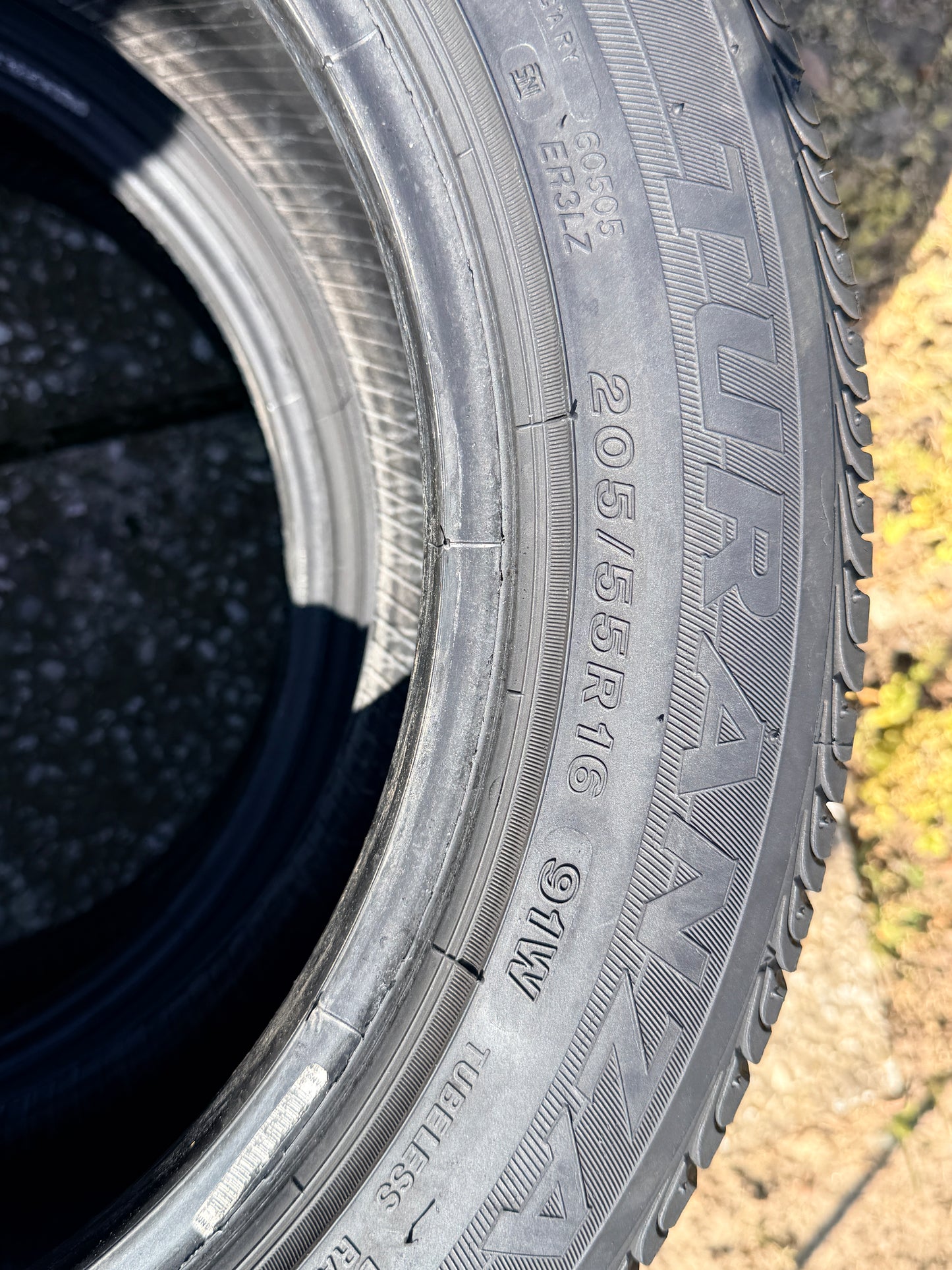 205/55/16-Estive-Bridgestone (anti-foratura)-DOT 2019-Usato