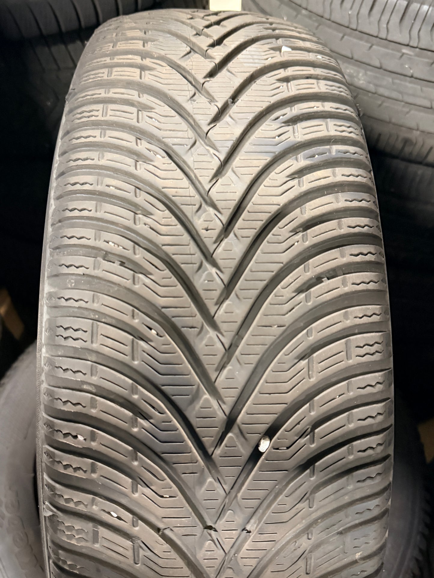 215/60/17 - Invernali - Kleber - DOT 2021 - Usato