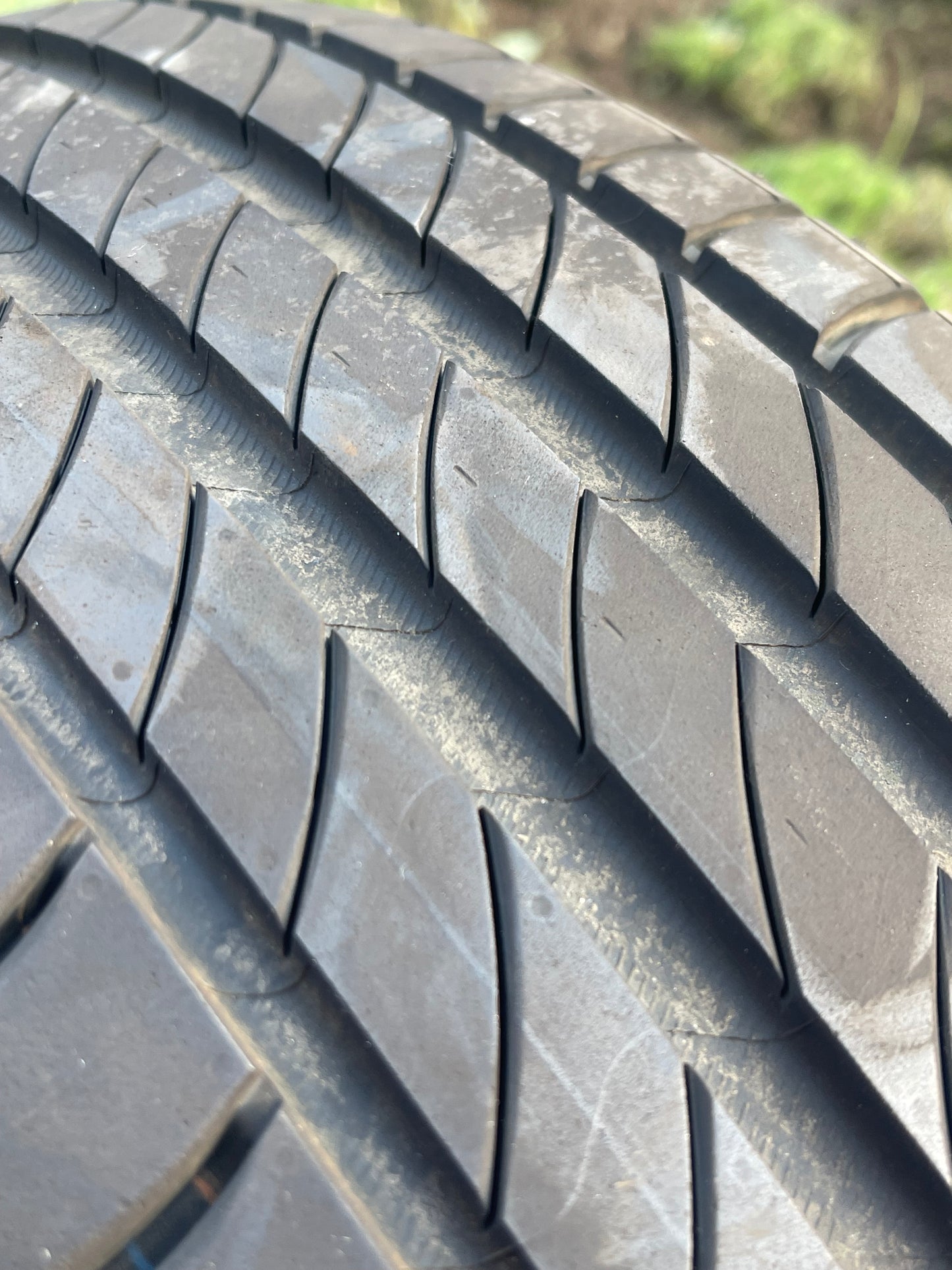 185/65/15 - Estive - Michelin - DOT 2022-2024 - Usato