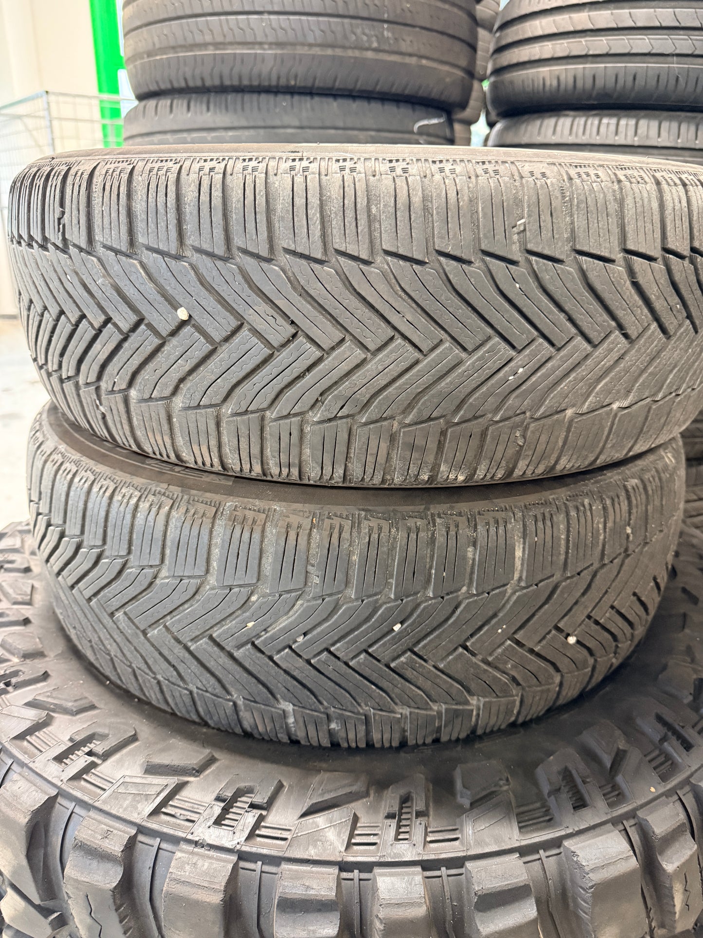 225/55/17 - Invernali - Michelin - DOT 2020 - Usato