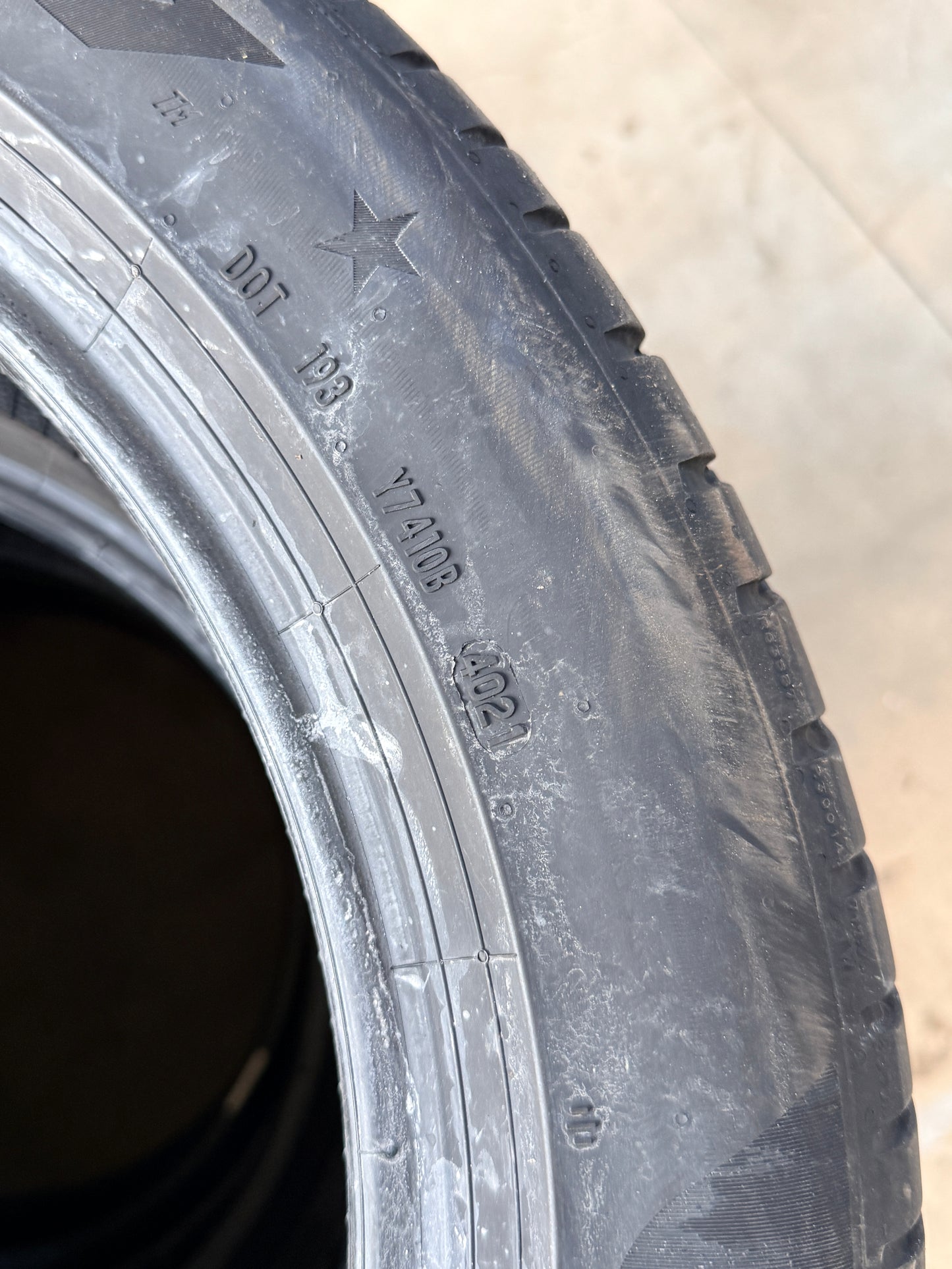 225/50/18 - Estive - Pirelli - DOT 2021 - Usato