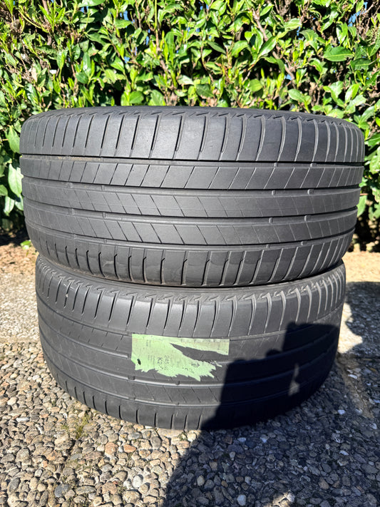 245/40/19 - Estive - Bridgestone - DOT 2022 - Usato