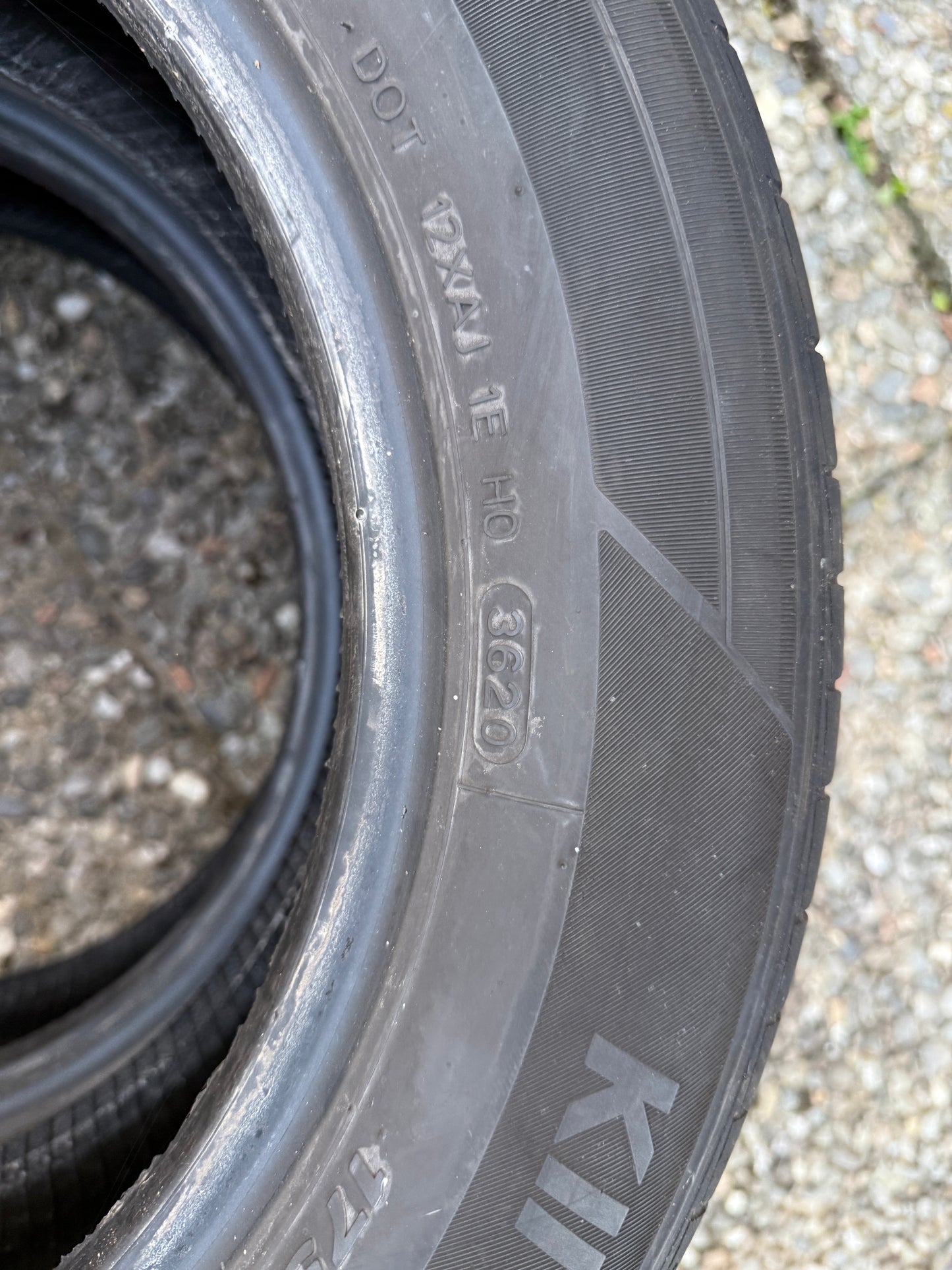 175/65/15 - Estive - Hankook - DOT 2020 - Usato