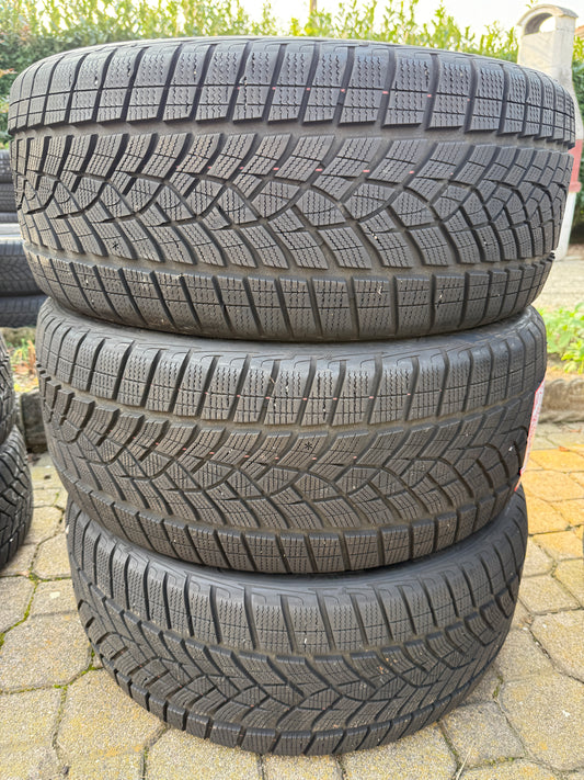255/40/21 - Invernali -  Goodyear - DOT 2023 - Usato