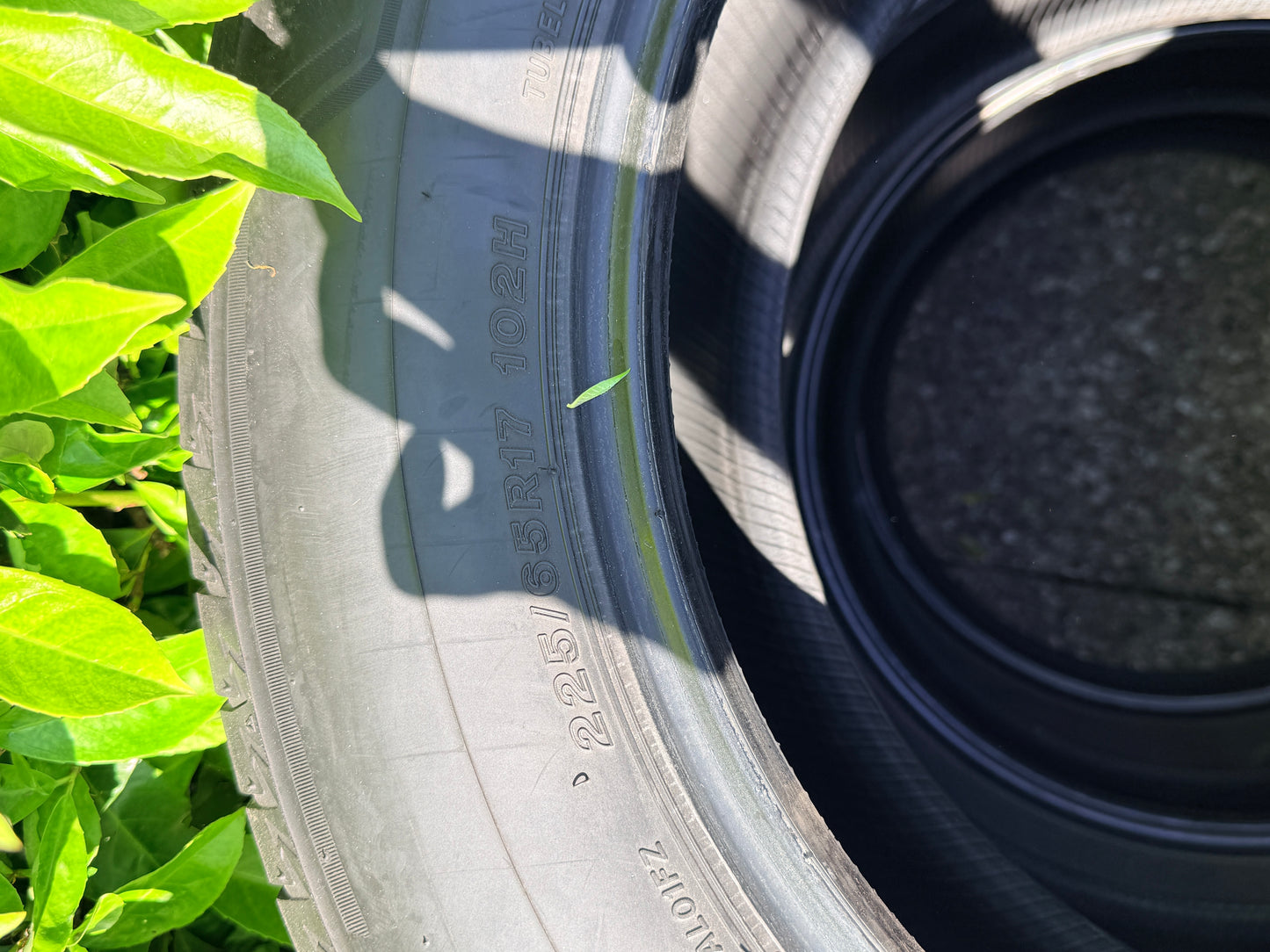 225/65/17 - Bridgestone - estive - DOT 2019 - Usato